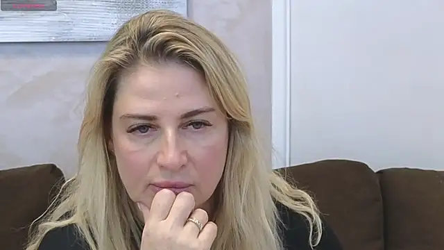 Lady_Murenza's Stripchat show and profile