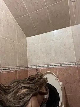 Webcam Model (Eva_Feller69)  is live.Free join now!