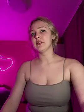 keeeessyyy - Keeeessyyy's free webcam - UK Sex Cams