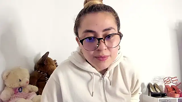 min-ji webcam stripchat model stream image