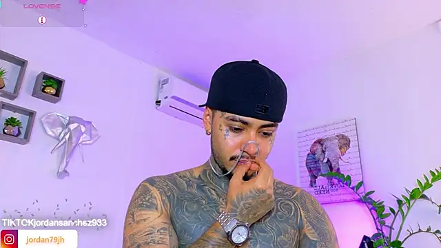 jordansmiith_ - JordanSmiith_'s free webcam - UK Sex Cams