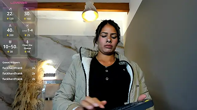 nairobi8 - Nairobi8's free webcam - UK Sex Cams