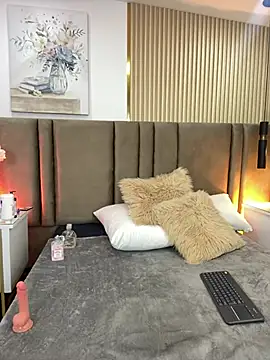 saralugo - SaraLugo's free webcam - UK Sex Cams