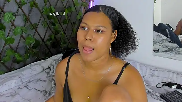 tatianasquirthot - Tatianasquirthot's free webcam - UK Sex Cams