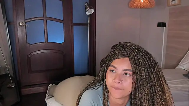 nayah__ - Nayah__'s free webcam - UK Sex Cams