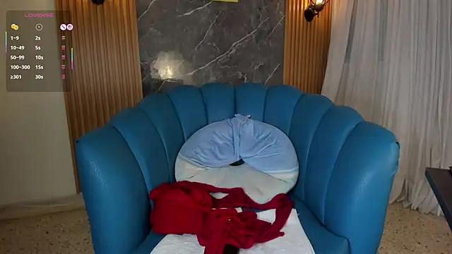 julie_markk - Julie_Markk's free webcam - UK Sex Cams