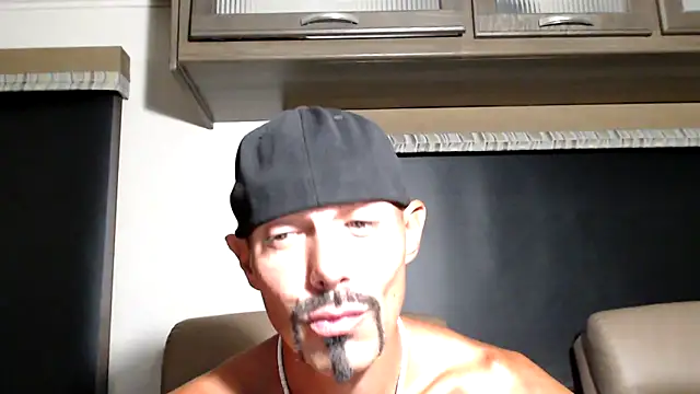 ThickD2C live sex cam