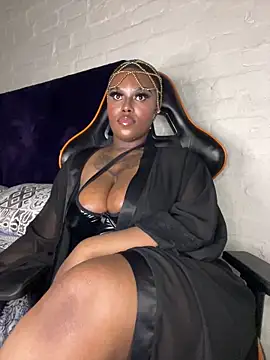 QUEEN_NOBUHLE_FEMDOM_777