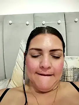 mia_hampton - Mia_Hampton's free webcam - UK Sex Cams