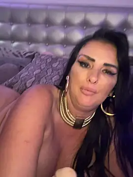 TiffanyRoxx live sex cam