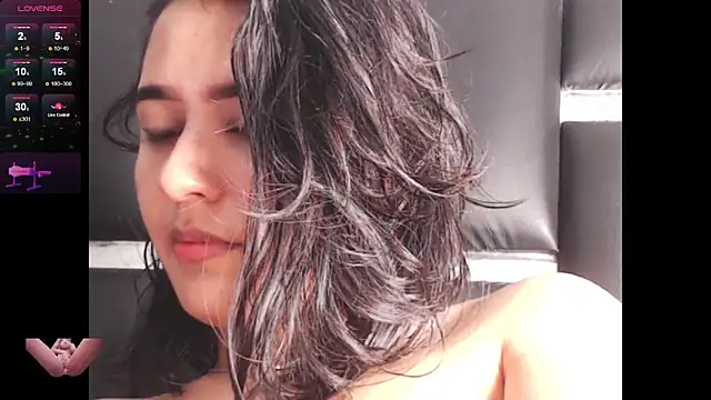 danae_999 - Danae_999's free webcam - UK Sex Cams