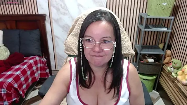 sonialorens_ - Sonialorens_'s free webcam - UK Sex Cams