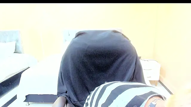 bela_craxkerr - Bela_Craxkerr's free webcam - UK Sex Cams