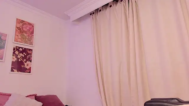 canellegarces - CanelleGarces's free webcam - UK Sex Cams