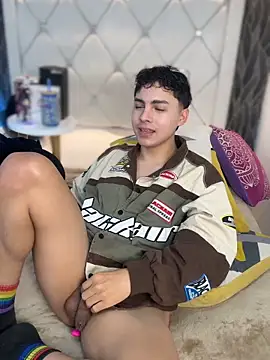 samu_hott (M young) - dildo in the ass