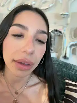 LoveLillyy live sex cam