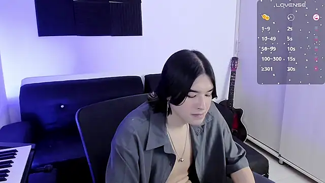 JordiWilld live sex cam