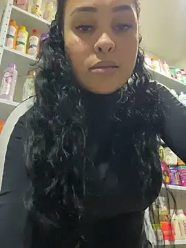 Webcam Model (FOX_LATINA) is live