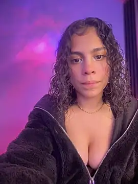 NINA_18_YEARS webcam