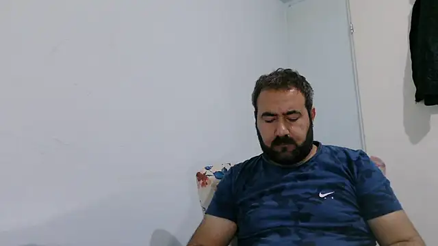 mio_jaks (Ask my age) - Does anyone want sperm? :wanker: