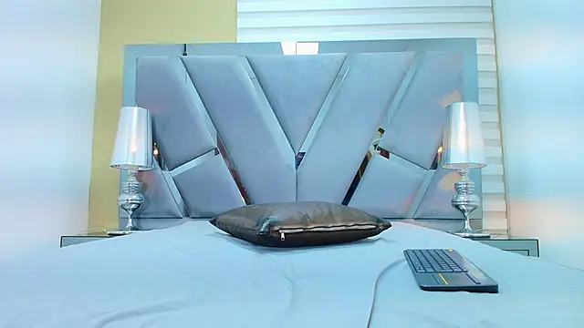 henry_green2 - HENRY_GREEN2's free webcam - UK Sex Cams