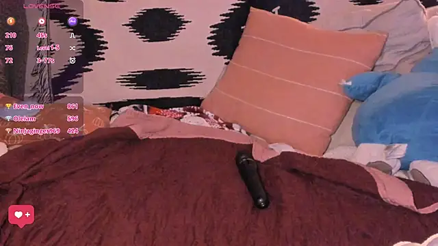 Evie-Luna live cam profile