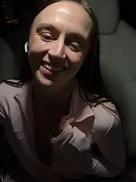 free strip chat Lunagirl13