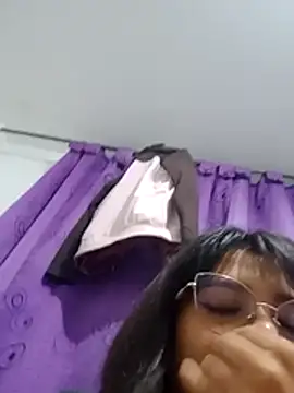 avalustyy - Avalustyy's free webcam