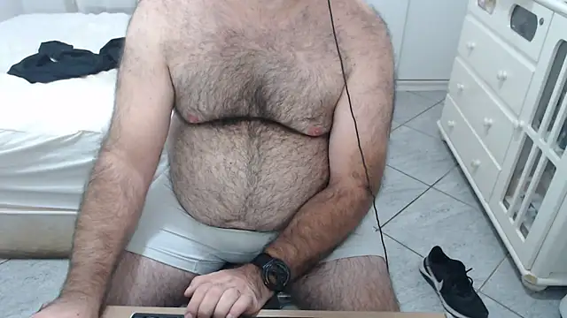 MysterBearMG live sex cam