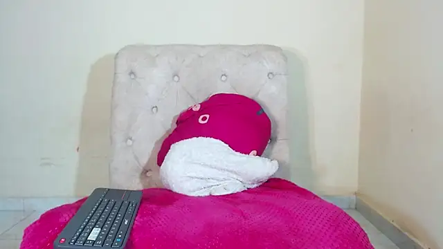 natasha_jm - Natasha_jm's free webcam - UK Sex Cams