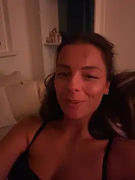 SweetLillySugar from StripChat is Freechat