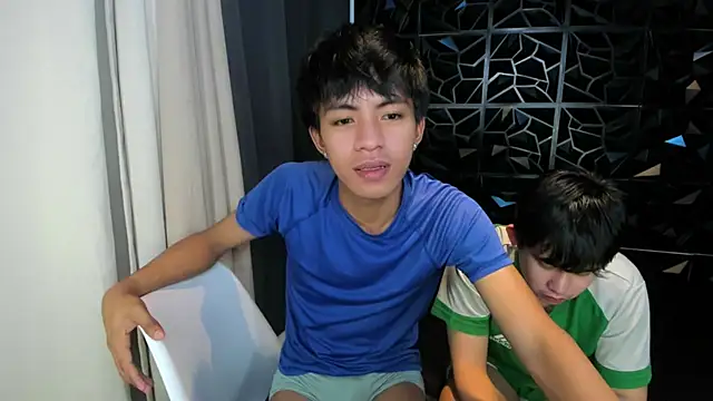 davincihugecock live sex cam