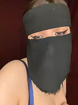 RooVaaN-Xx live sex cam