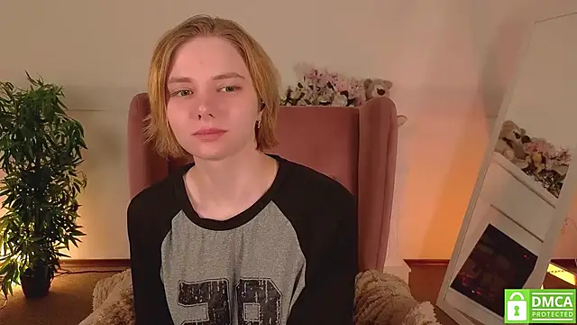 MirraBellanta live sex cam