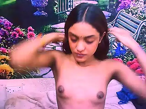 indianpretty14u2luv - IndianPretty14u2Luv's free webcam - UK Sex Cams