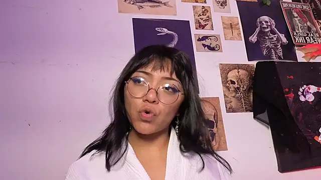 victoriia_thompson - Victoriia_thompson's free webcam - UK Sex Cams