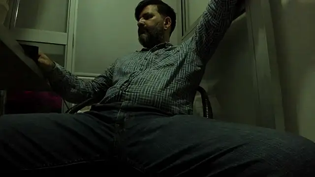 Maxi_thebig_daddy's live cam