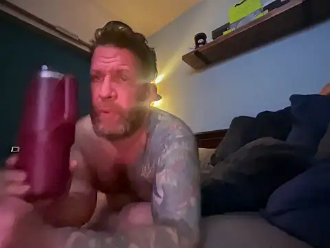 tattooednakedguy - Tattooednakedguy's free webcam - UK Sex Cams