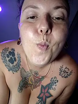 Divine_Pouvoir webcam