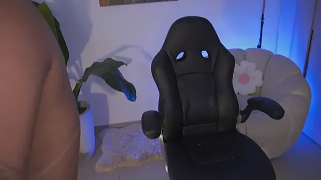 sarawinstone live sex cam