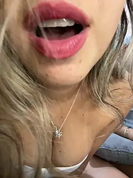 michelle3271 - Michelle3271's free webcam - UK Sex Cams