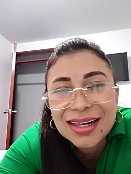 mia_mancinii - Mia_mancinii's free webcam - UK Sex Cams