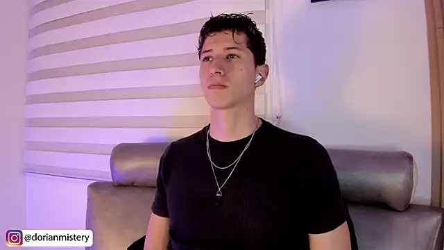 Dorianmistery2322_ live sex cam