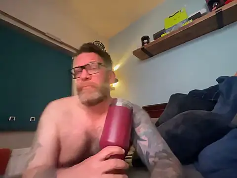 Tattooednakedguy webcam