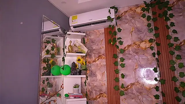 zoey-fox - Zoey-fox's free webcam - UK Sex Cams