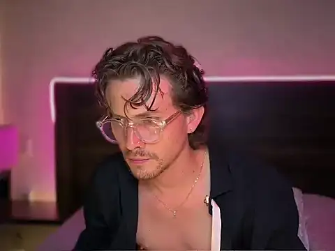 mcklister_kinky_feets