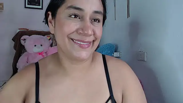 emiligrey_ - Emiligrey_'s free webcam - UK Sex Cams