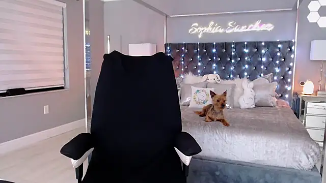 theofficialsophiasanchez