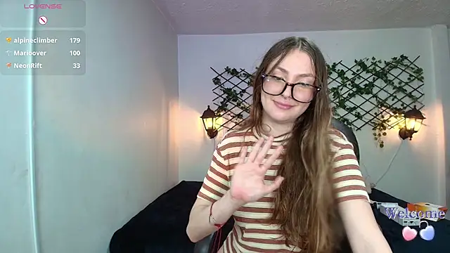 velvet__moon - Velvet__moon's free webcam - UK Sex Cams