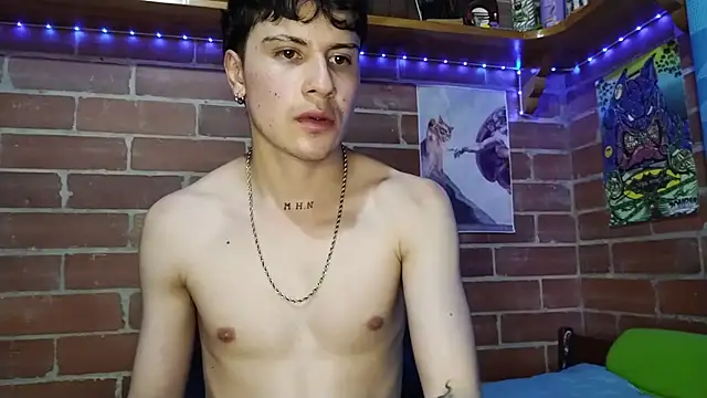 pauldamico - PaulDamico's free webcam - UK Sex Cams